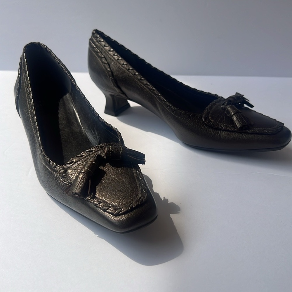 Stuart Wieitman Brown (Pewter) Square Toe Leather Kitten Heels 7.5 Made in Spain